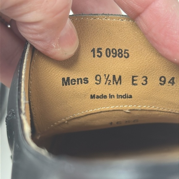 Johnston and Murphy Oxford size 9 1/2 medium - Picture 5 of 8